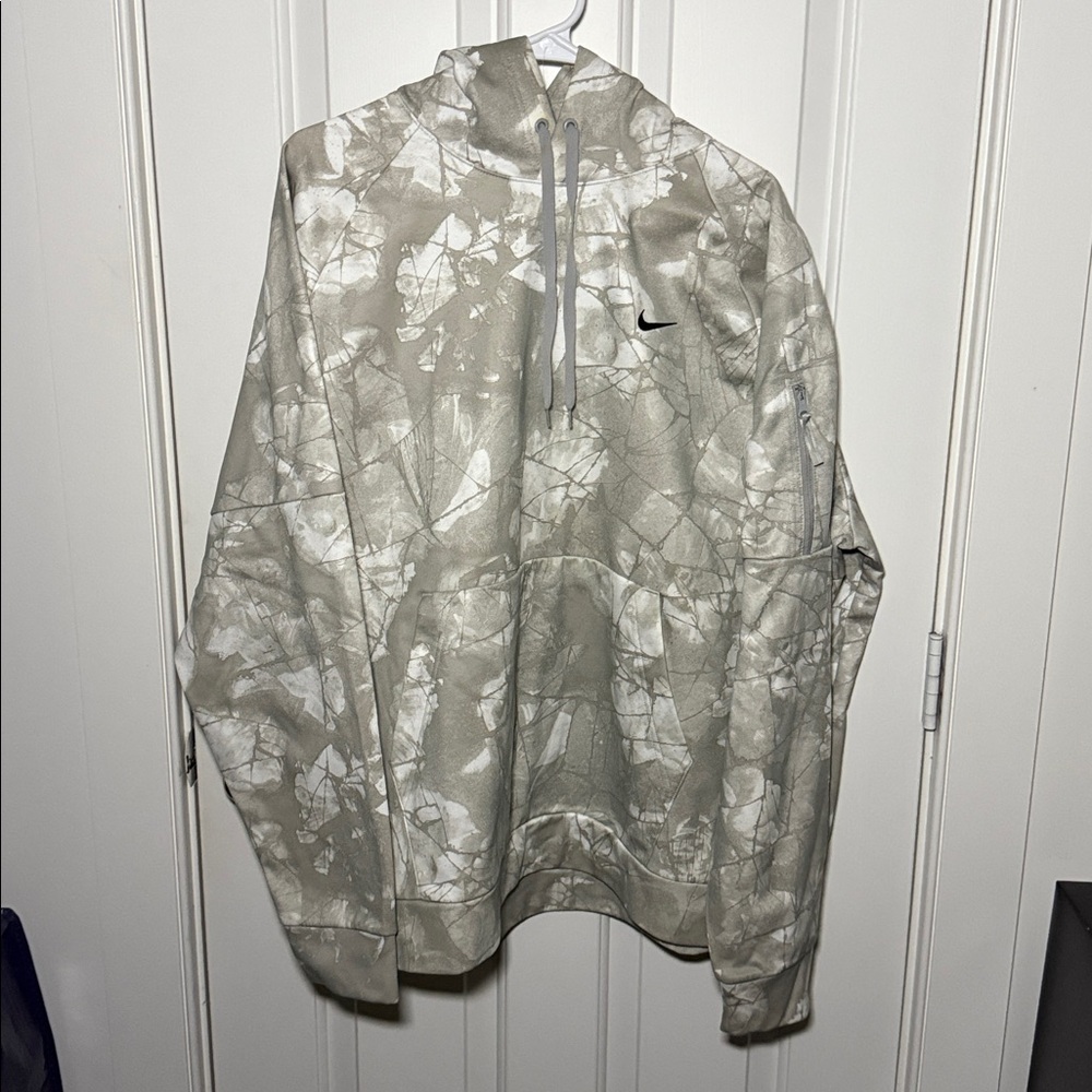 New Nike Therma Fit Men’s Hoodie
